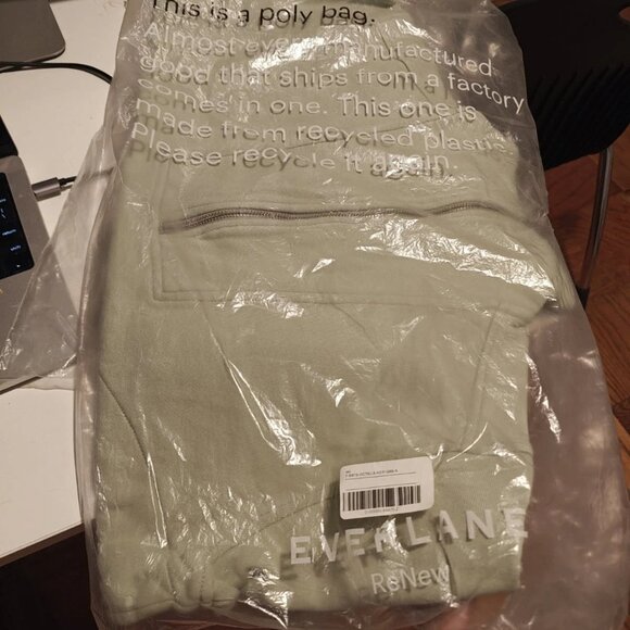 NEW WITH TAGS Everlane ReNew Track Jogger (Size L) and Half-Zip (Size S) Laurel - Picture 3 of 5